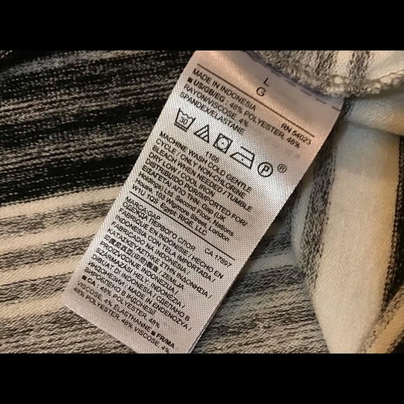 NWOT GAP Black, White, & Gray Racerback Striped Ringer - Picture 9 of 11